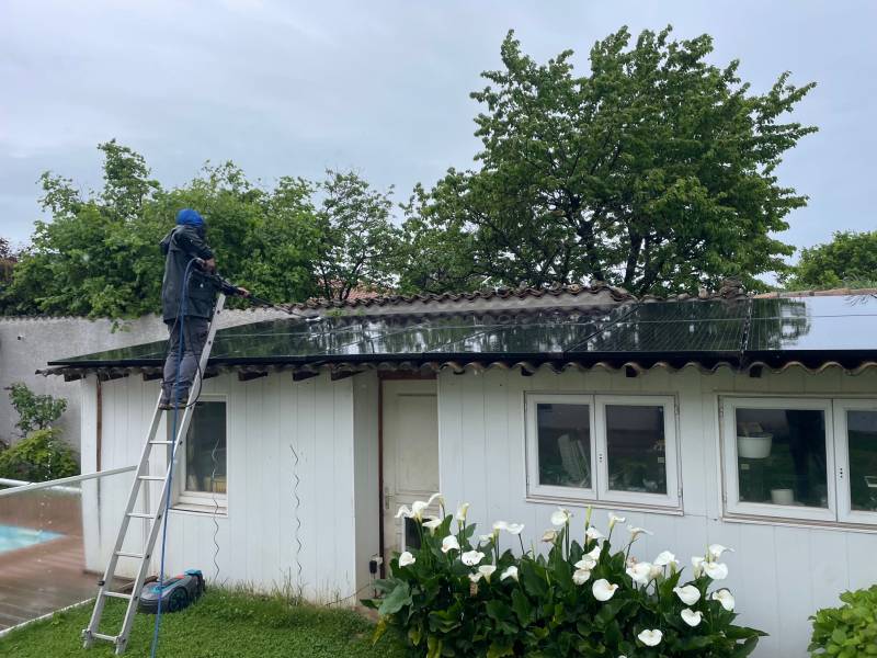 NETTOYAGE DE PANNEAUX SUR LA COMMUNE DE BRIGNAIS